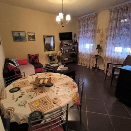 Cozy Apartment Alexandros Near Aqueduct Kavala Esterno foto